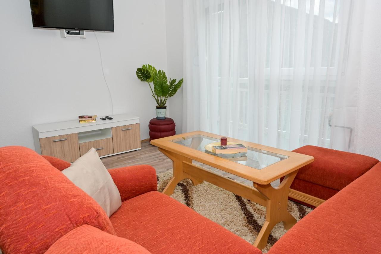 Apartments Dora ヤイツェ エクステリア 写真